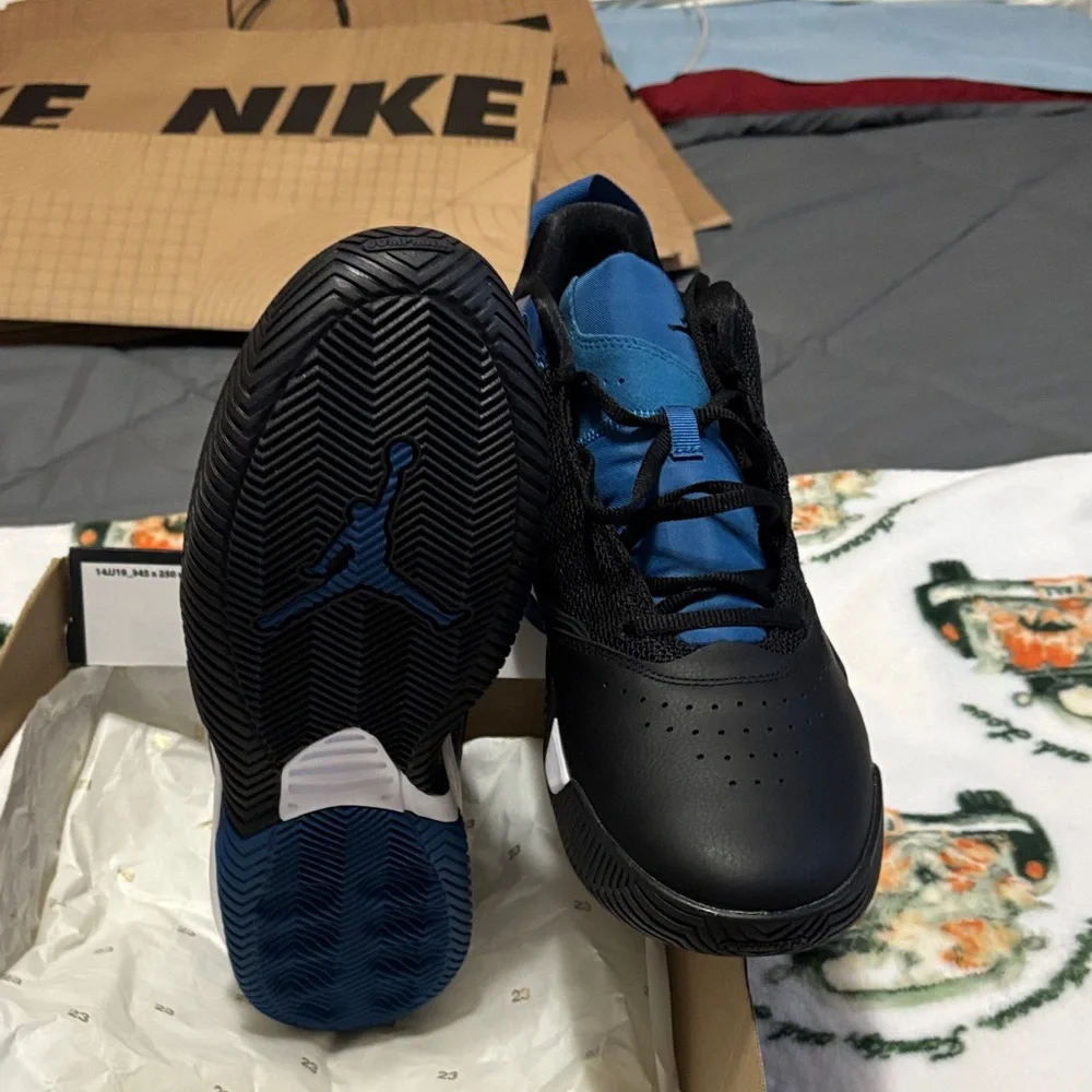 Jordan black and Blue Men's Athletic Shoes